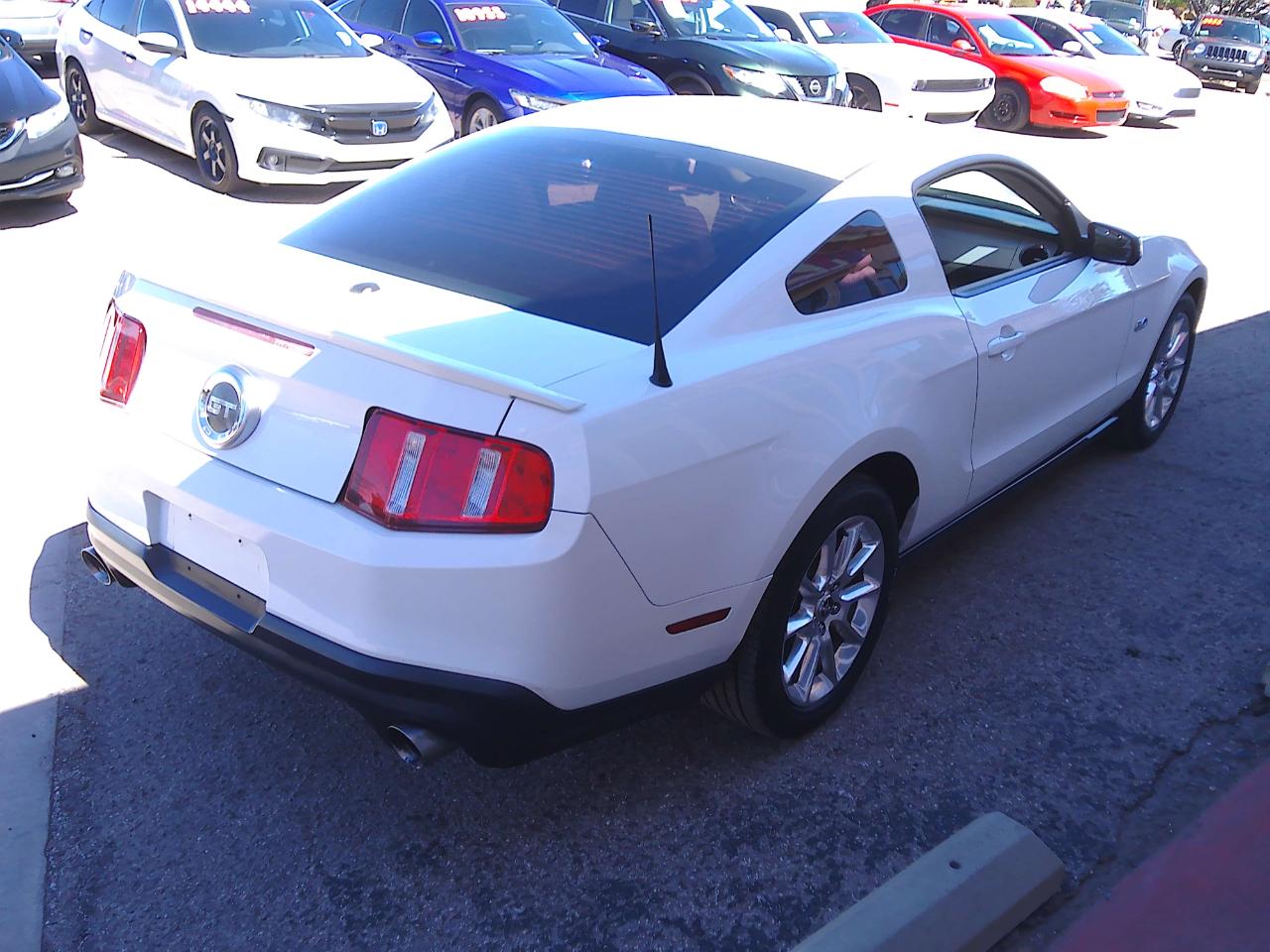 Ford Mustang GT Coupe 2011