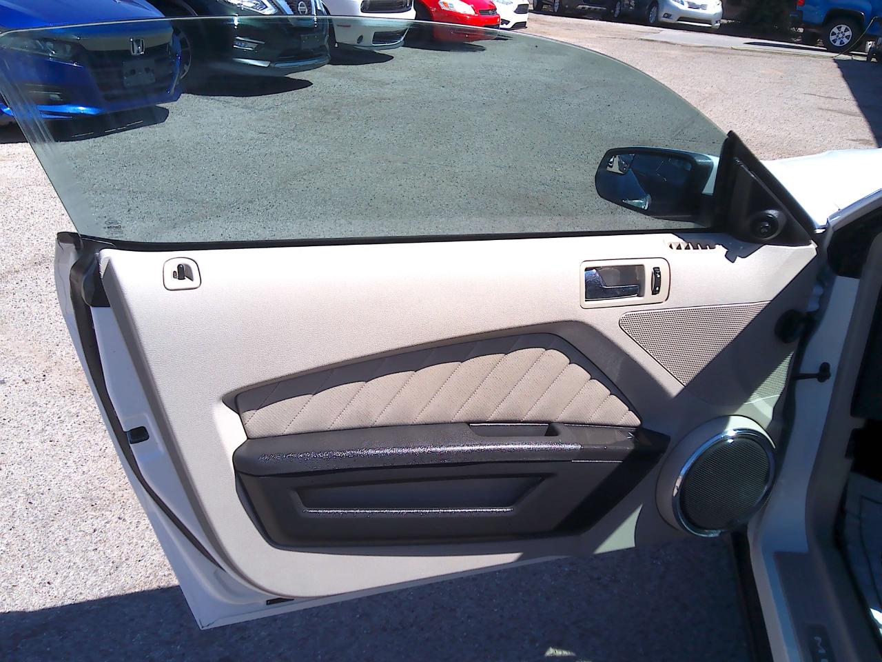 Ford Mustang GT Coupe 2011