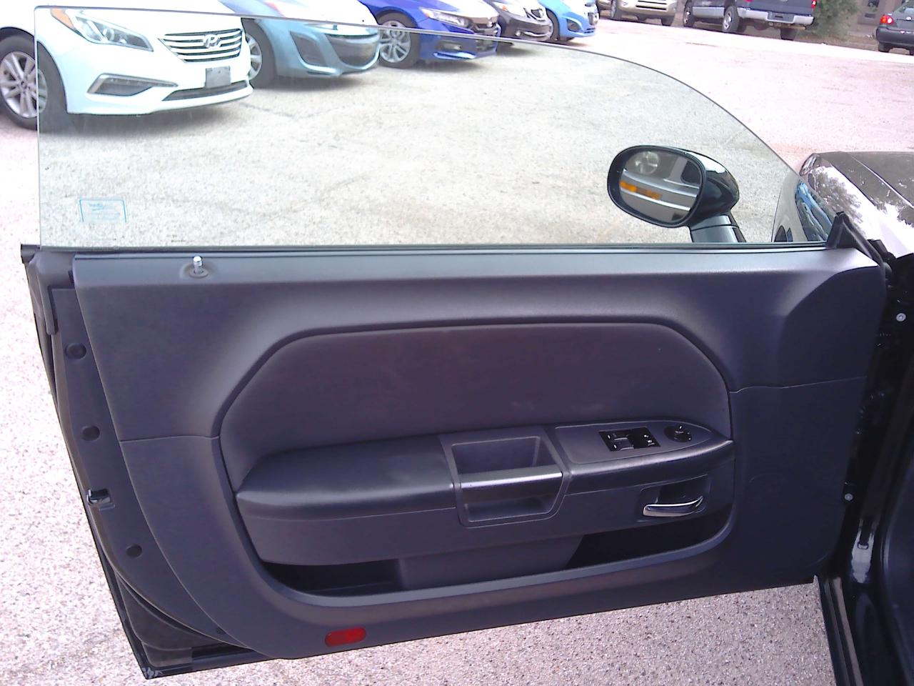 Dodge Challenger SXT 2012