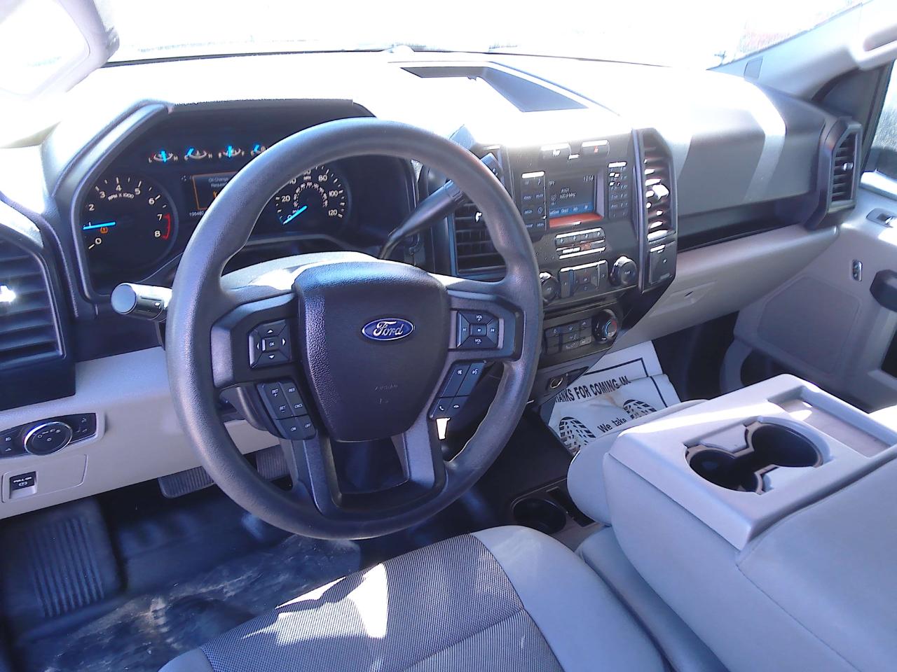 Ford F-150 XL SuperCab 8-ft. 2WD 2016