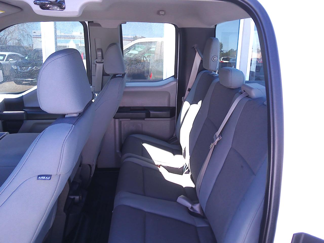 Ford F-150 XL SuperCab 8-ft. 2WD 2016