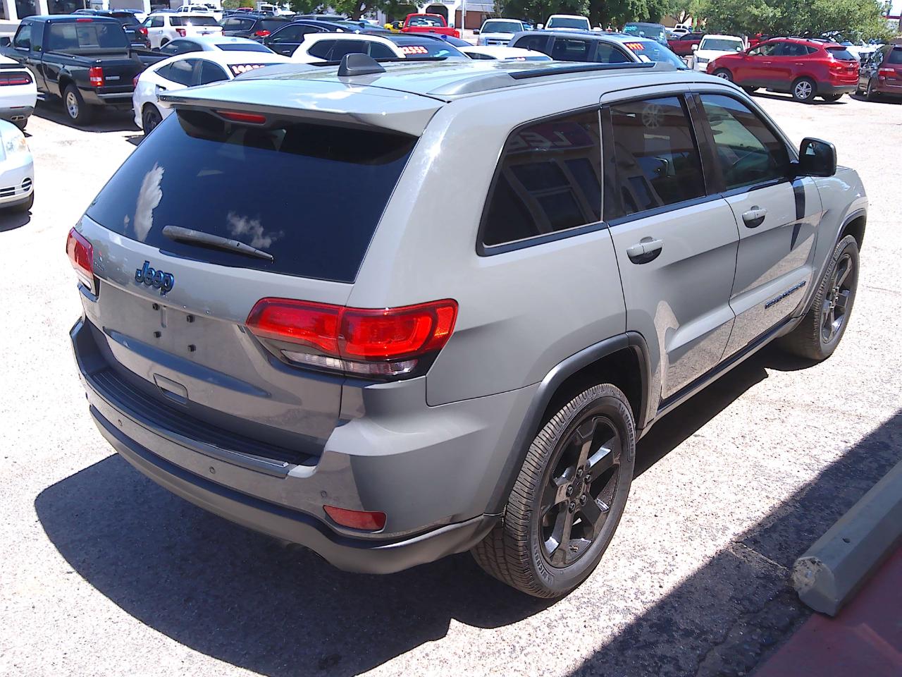 Jeep Grand Cherokee Laredo 2WD 2019