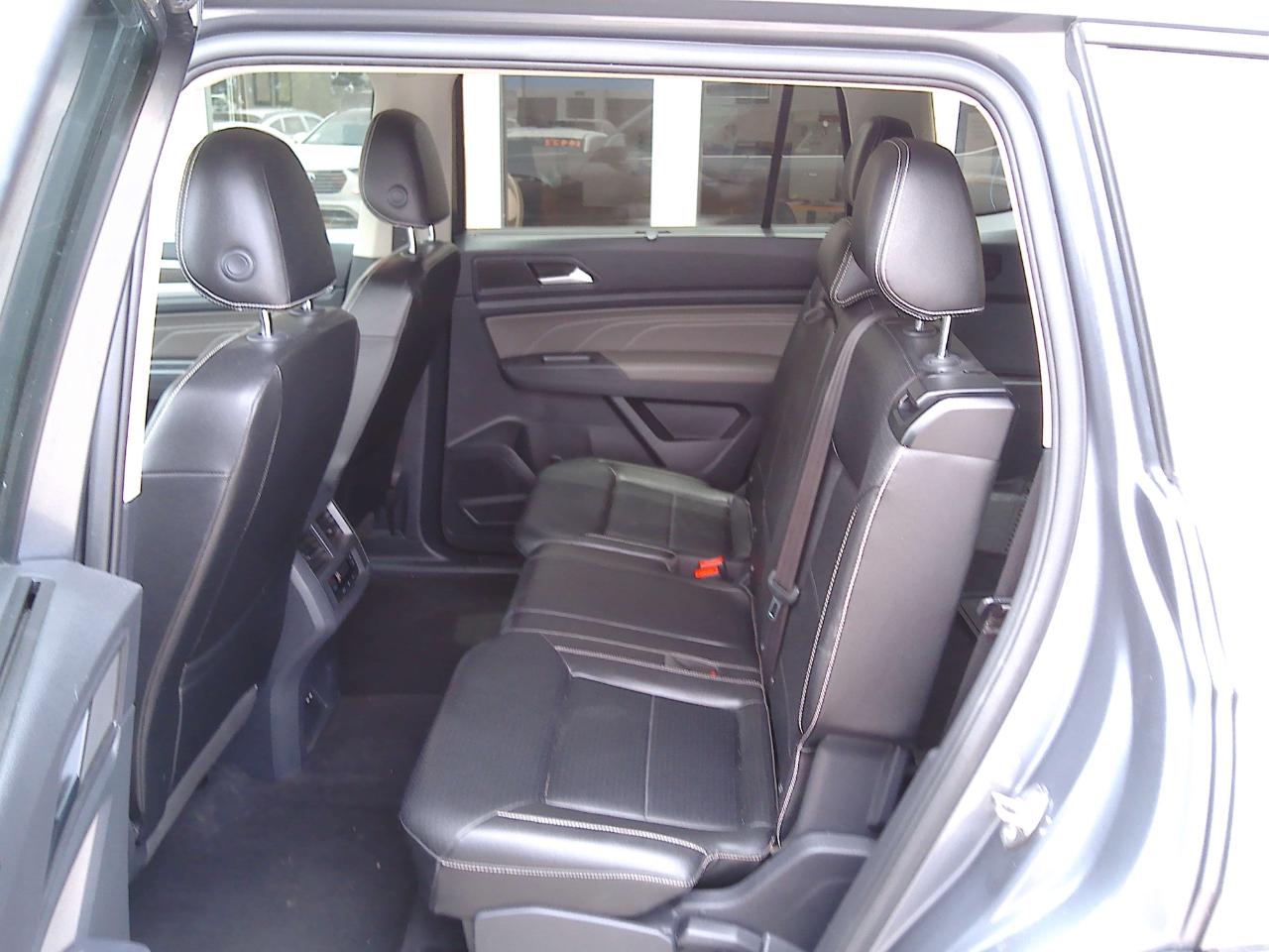 Volkswagen Atlas V6 SE w/Technology 2021