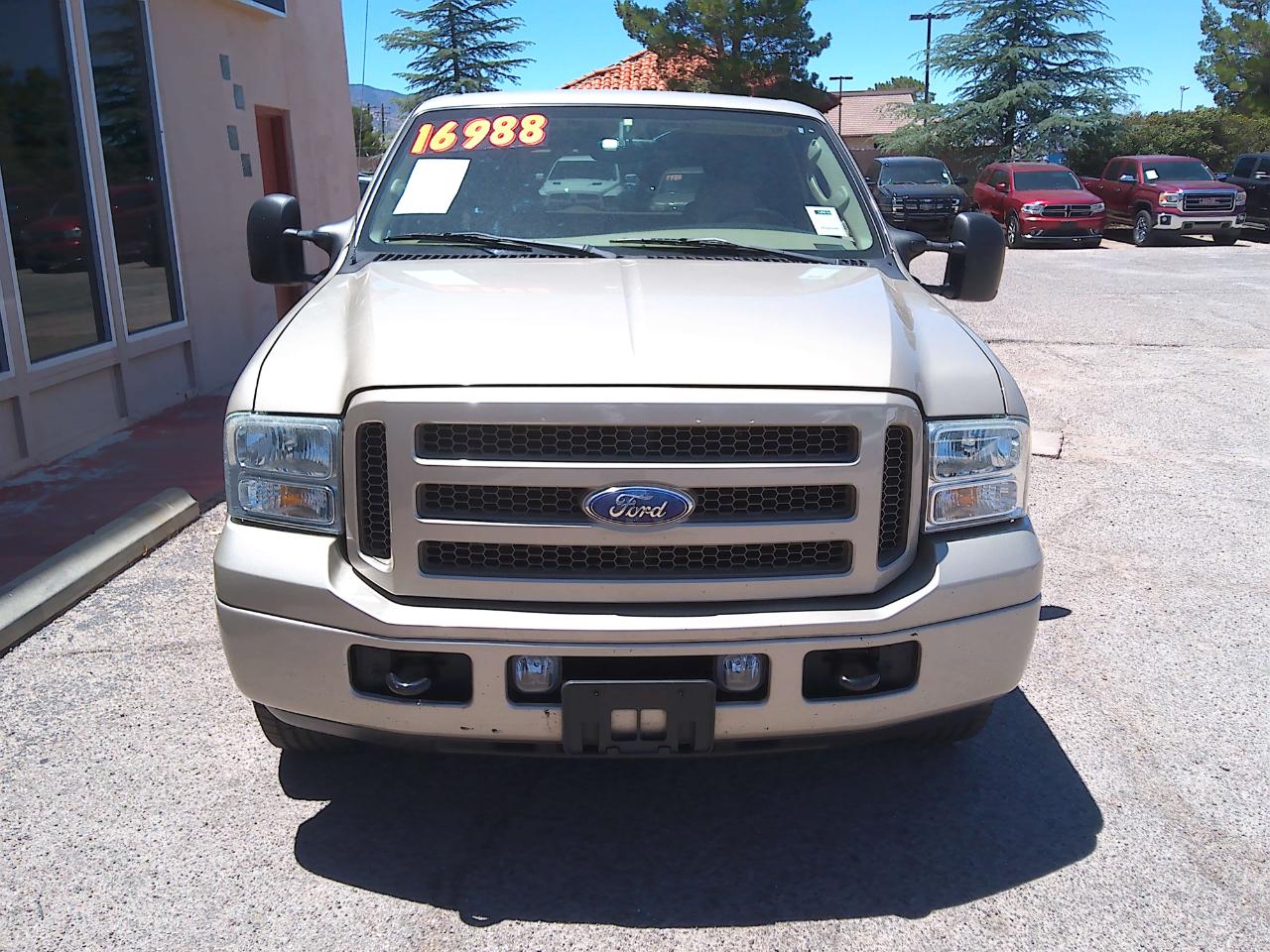 Ford Excursion Limited 6.8L 2WD 2005