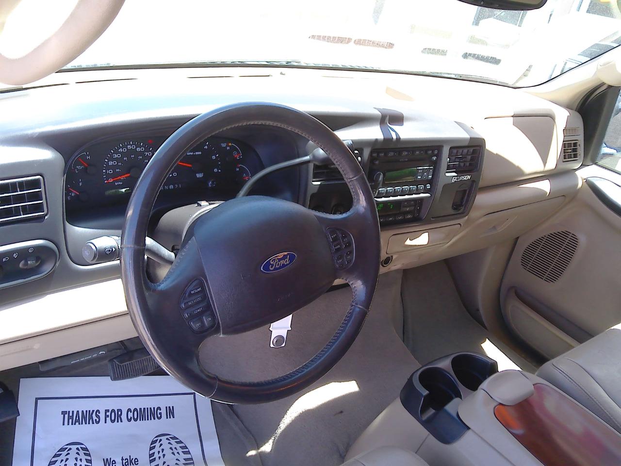 Ford Excursion Limited 6.8L 2WD 2005