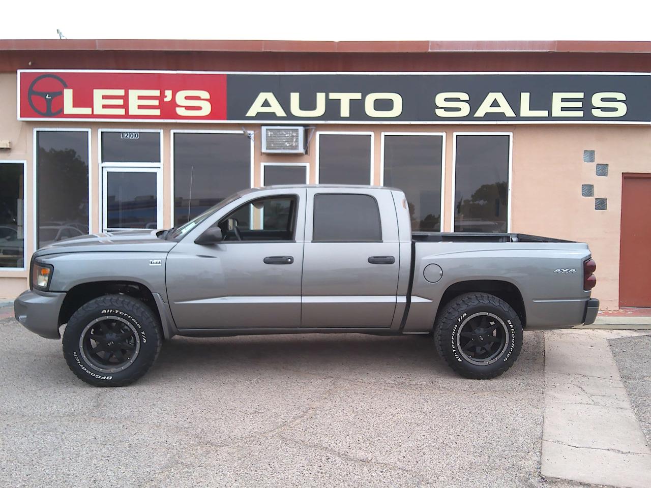 RAM Dakota SLT Crew Cab 4WD 2011