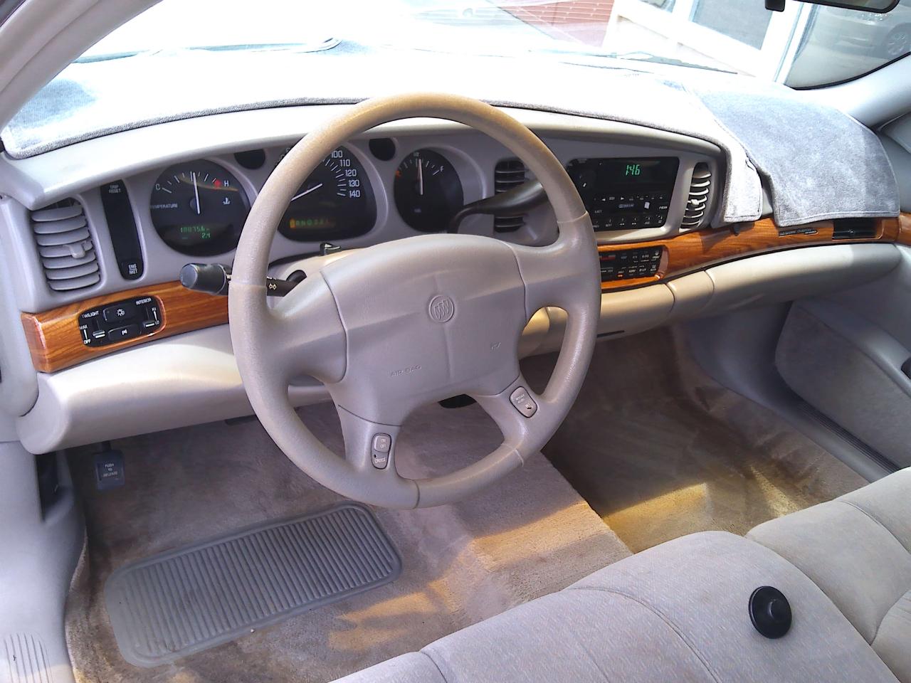 Buick LeSabre Custom 2000