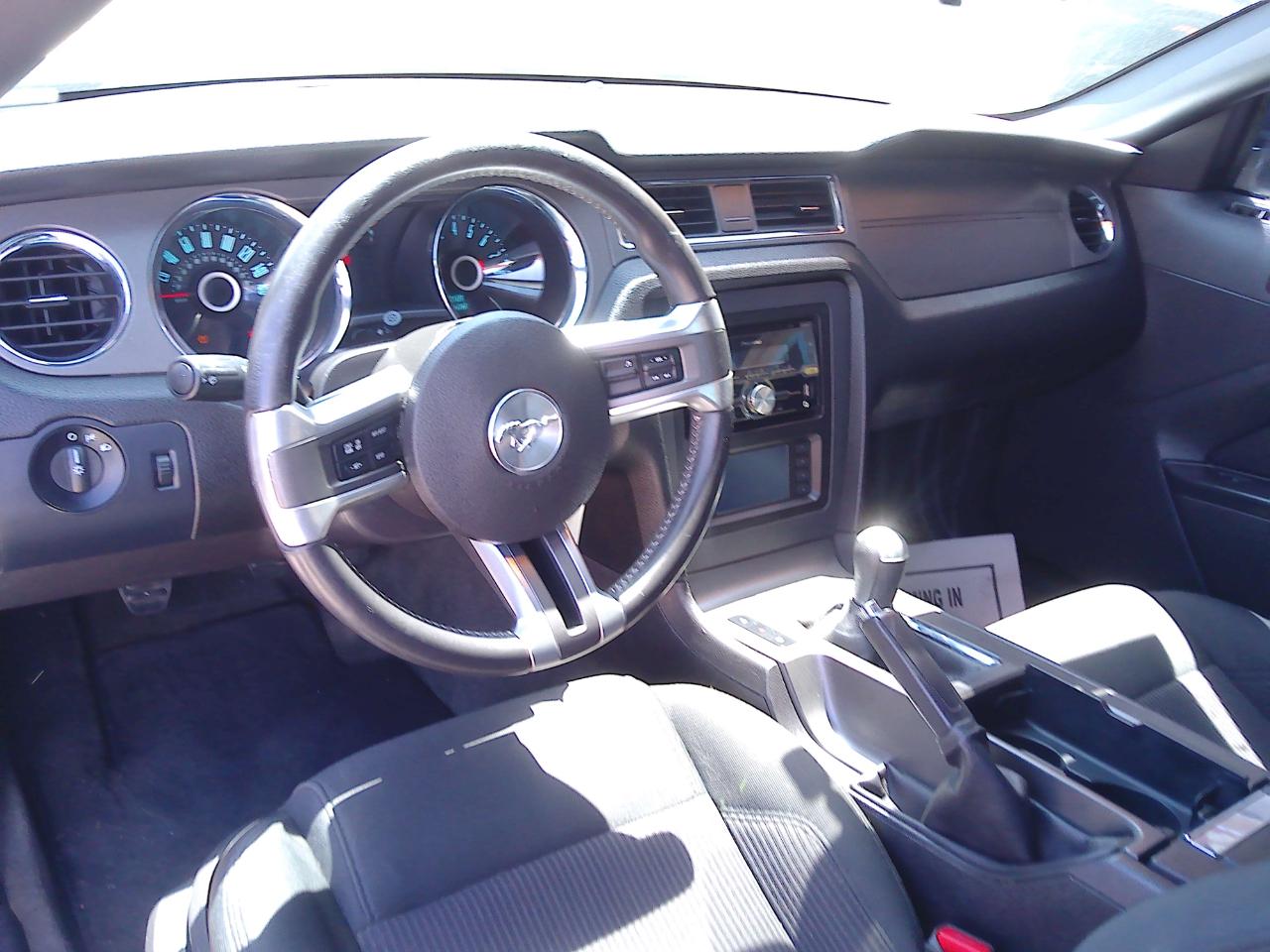 Ford Mustang V6 Coupe 2014