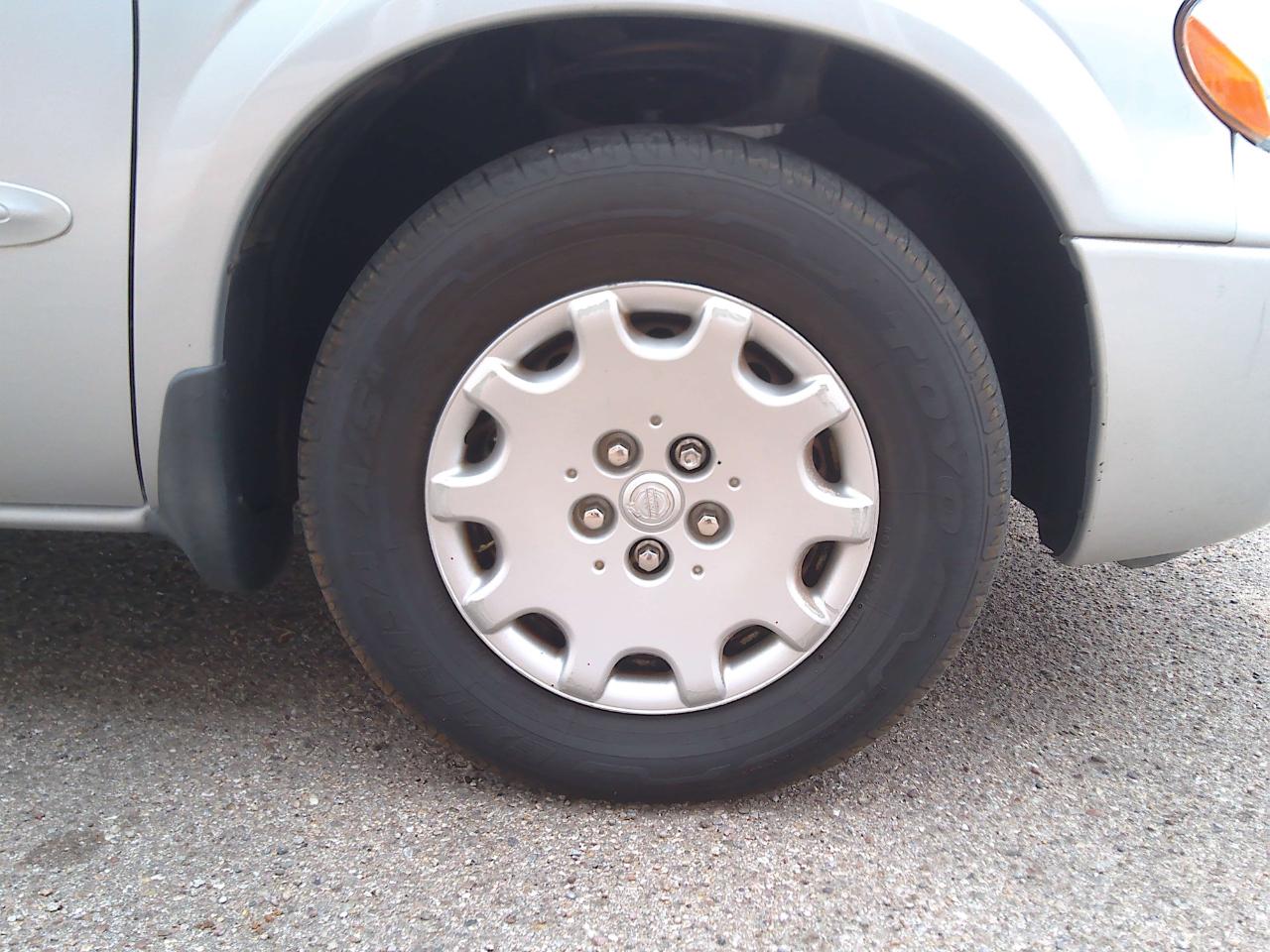 Chrysler Town & Country Base 2003