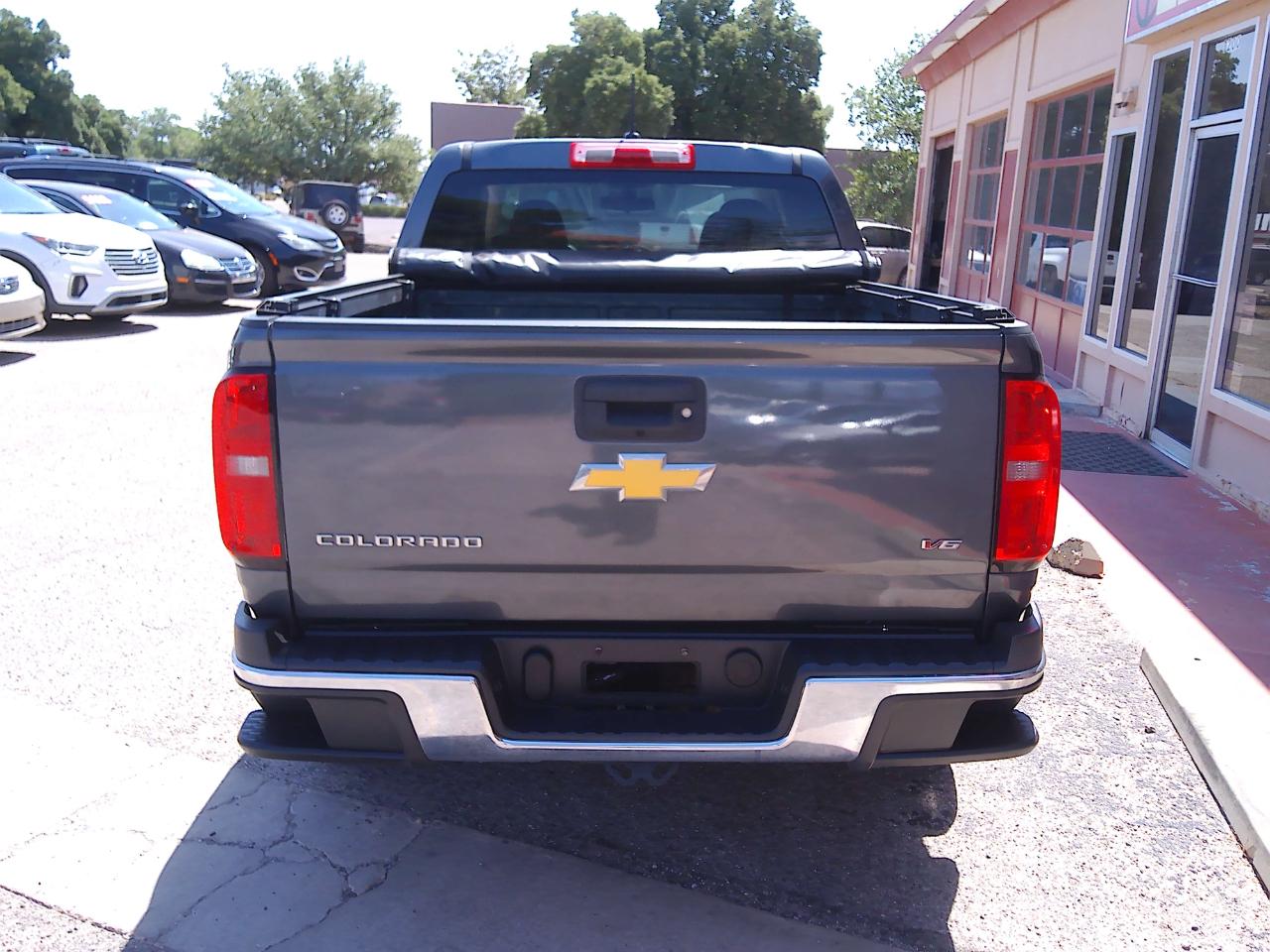 Chevrolet Colorado WT Crew Cab 4WD Short Box 2015