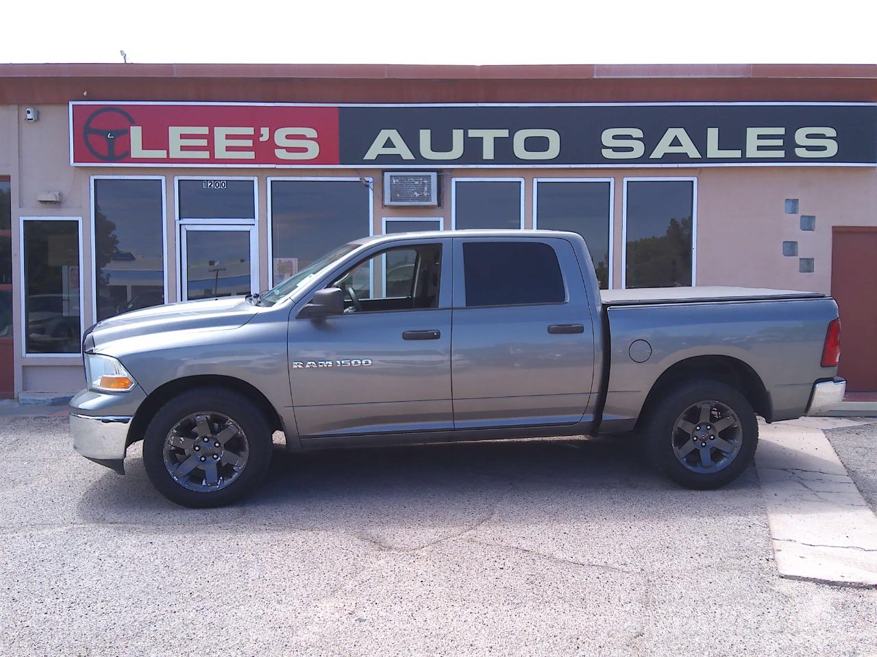 RAM 1500 ST Crew Cab 4WD 2011