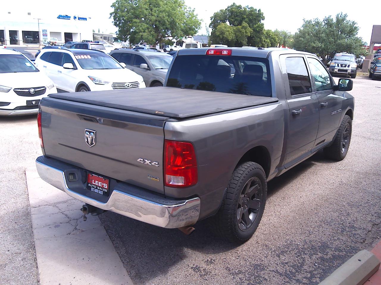 RAM 1500 ST Crew Cab 4WD 2011