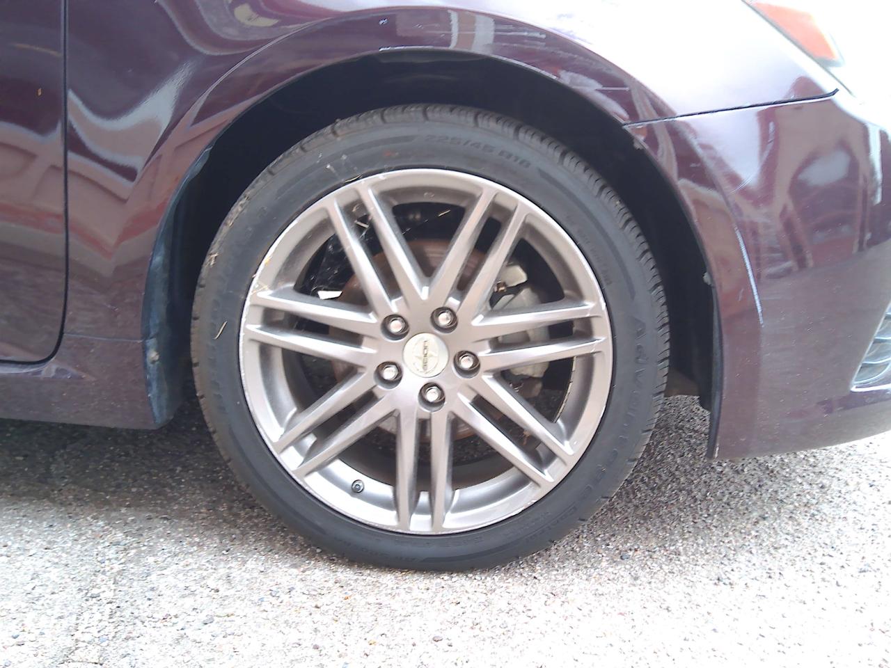 Scion tC Sports Coupe 6-Spd AT 2012