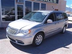 2016 Chrysler Town & Country 