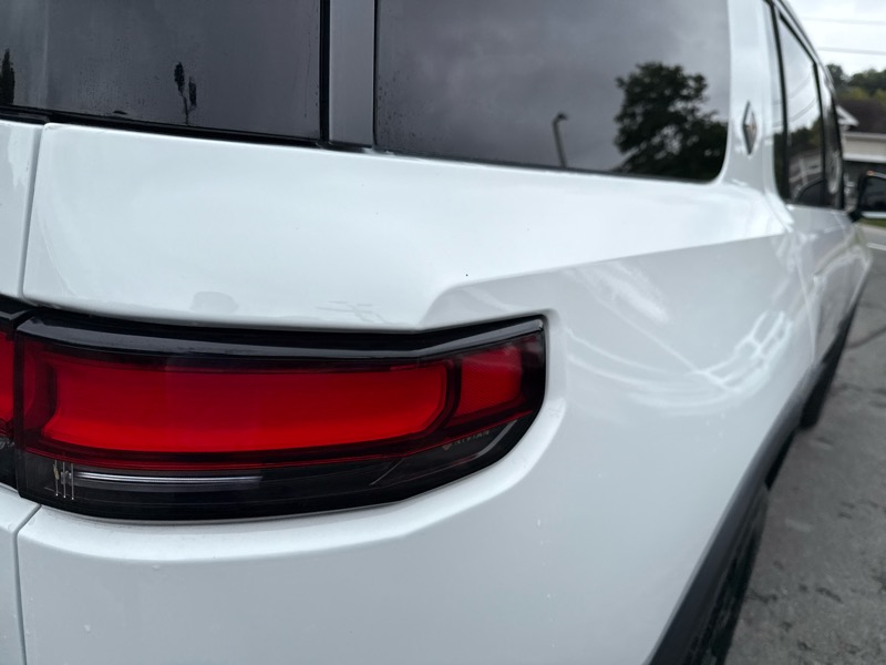 2025 Rivian R1S Adventure photo 6