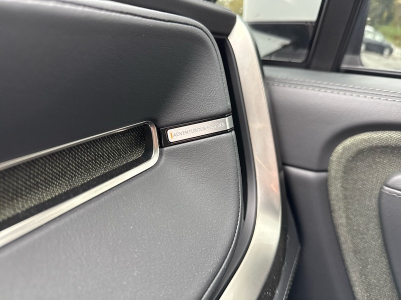 2025 Rivian R1S Adventure photo 22