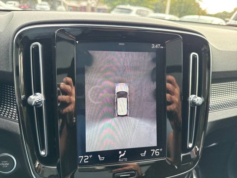 2020 Volvo XC40 T5 R-Design photo 15