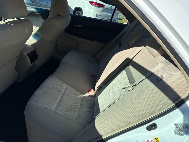 Toyota Camry 4dr Sdn LE Auto 2013 Toyota Camry 4dr Sdn LE Auto 2013