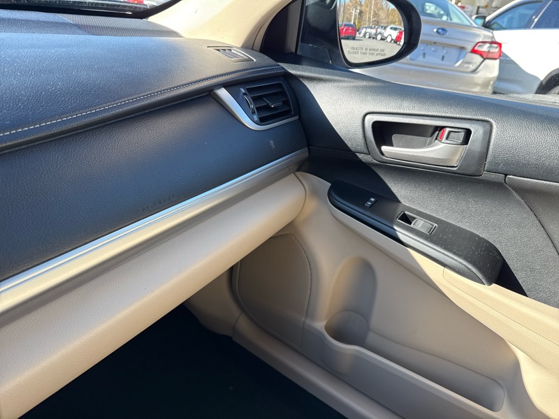 Toyota Camry 4dr Sdn LE Auto 2013 Toyota Camry 4dr Sdn LE Auto 2013