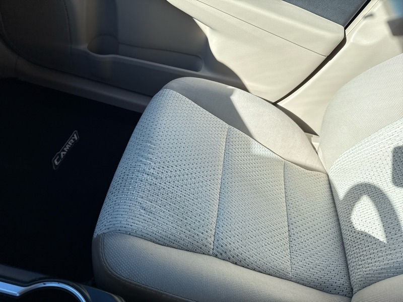 Toyota Camry 4dr Sdn LE Auto 2013 Toyota Camry 4dr Sdn LE Auto 2013
