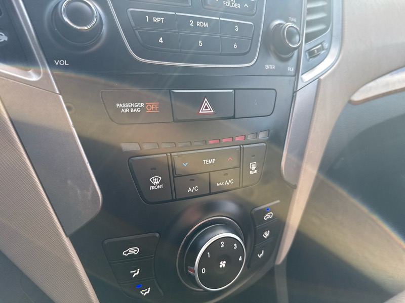 Hyundai Santa Fe Sport 2.4 AWD 2015 Hyundai Santa Fe Sport 2.4 AWD 2015