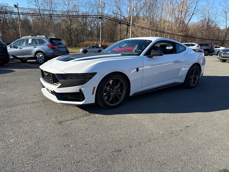 2025 Ford Mustang Dark Horse