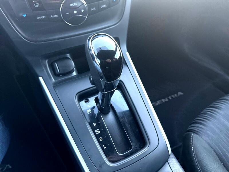 Nissan Sentra S CVT 2019