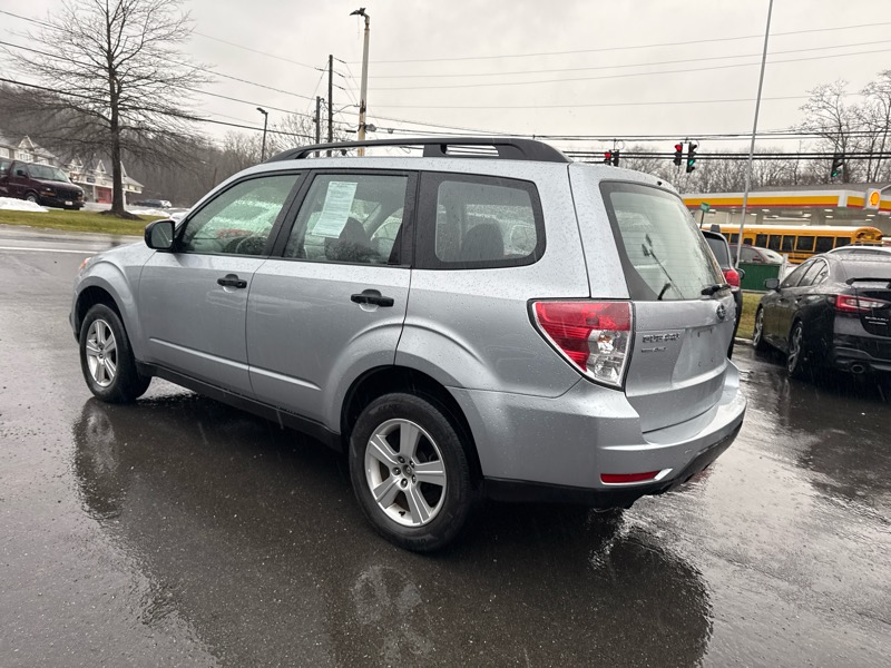 Subaru Forester 2.5X 2012