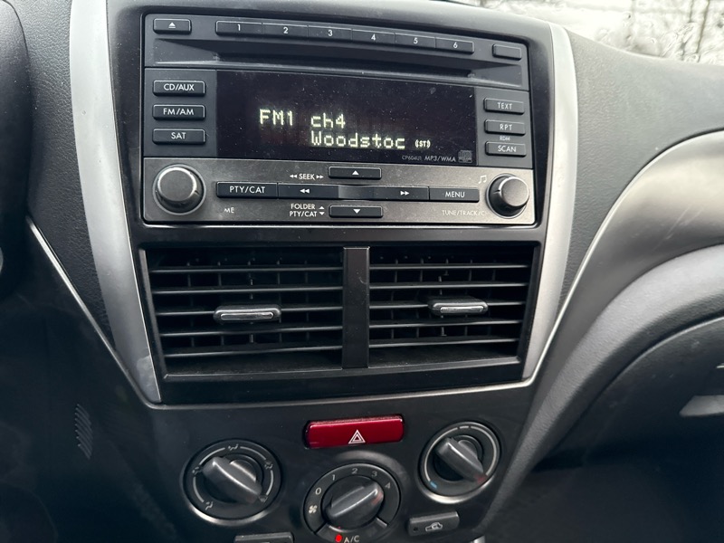 Subaru Forester 2.5X 2012