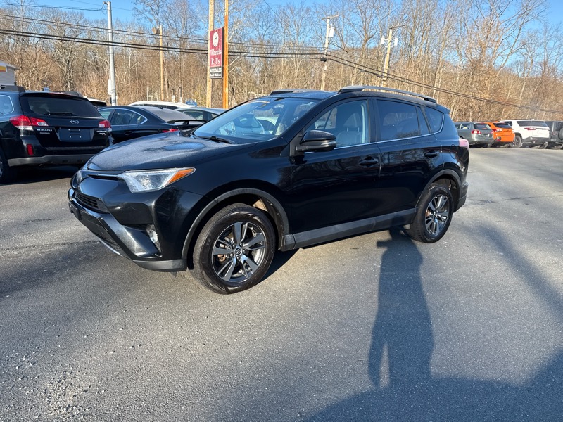 Toyota RAV4 XLE AWD 2018