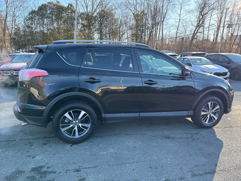 Toyota RAV4 XLE AWD 2018