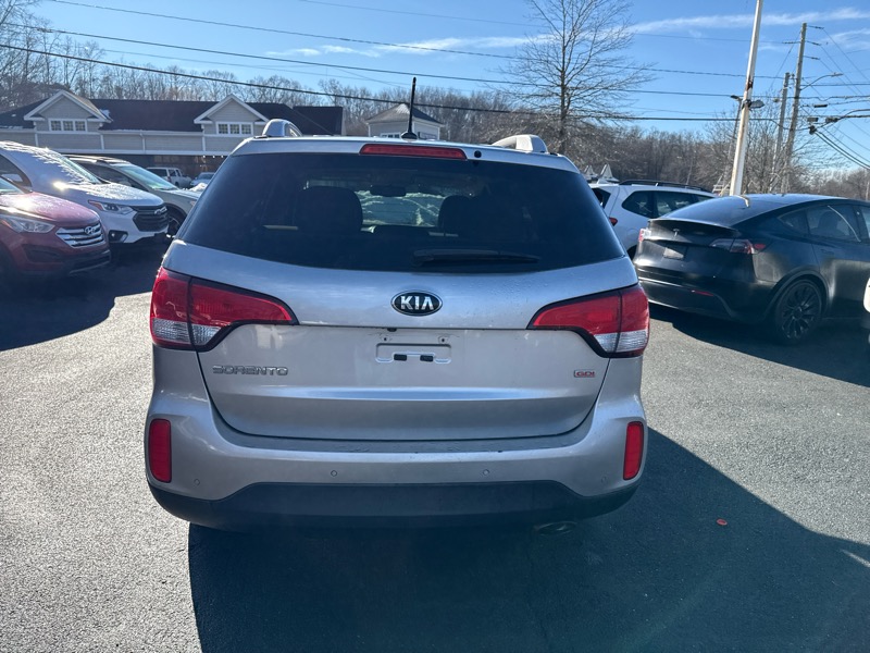 Kia Sorento LX 2WD 2015