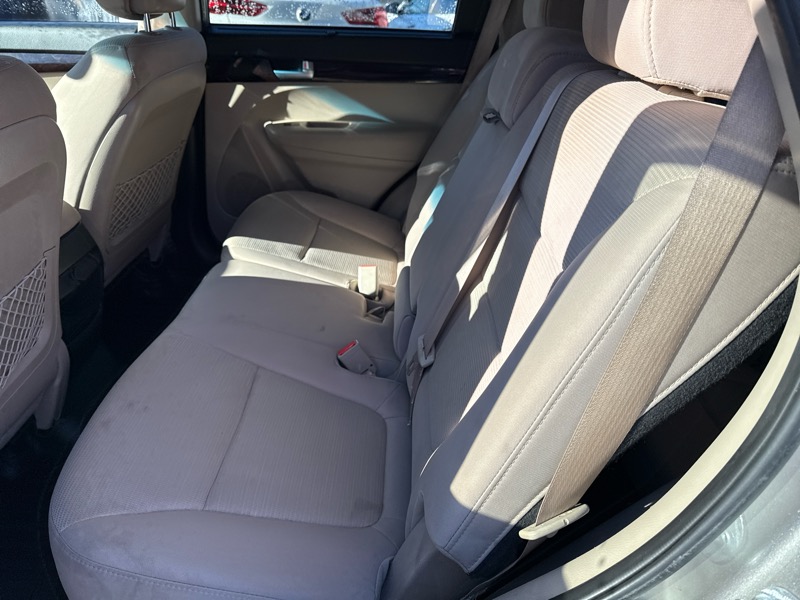 Kia Sorento LX 2WD 2015