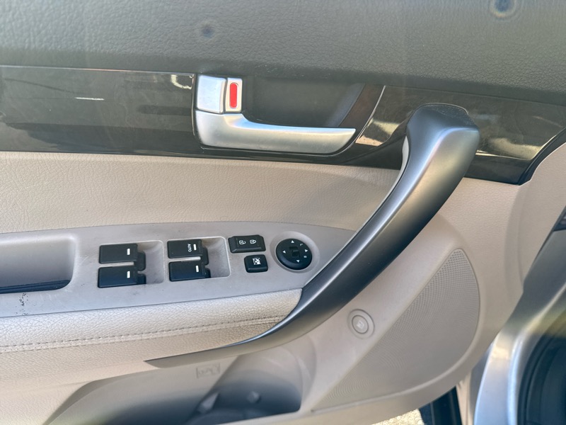 Kia Sorento LX 2WD 2015