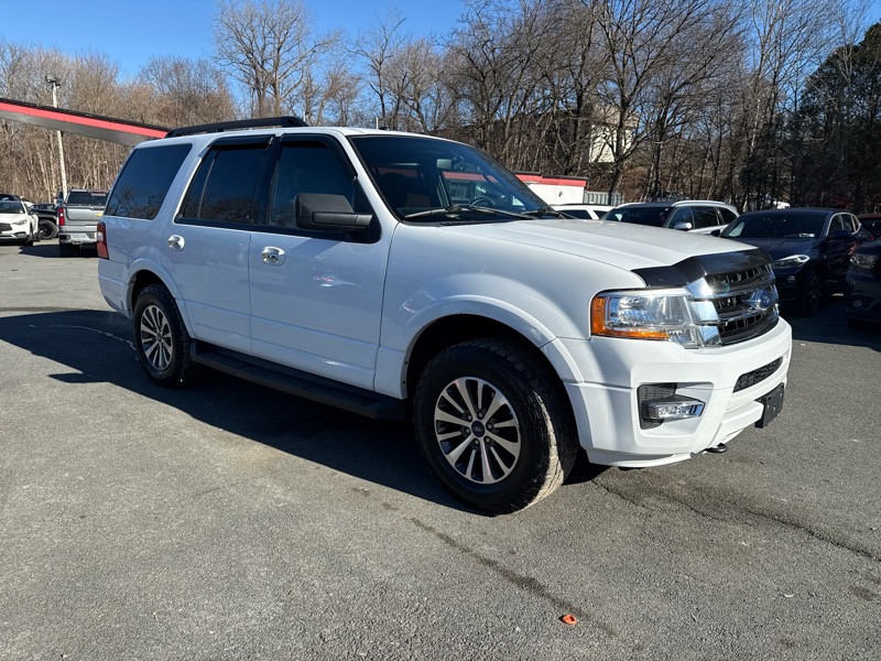 Ford Expedition 4dr XLT 4WD 2017