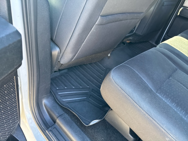 Ford Expedition 4dr XLT 4WD 2017