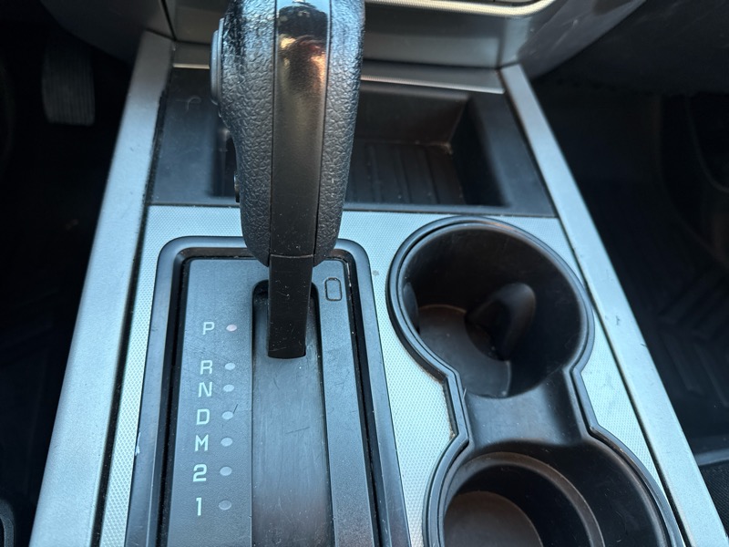 Ford Expedition 4dr XLT 4WD 2017