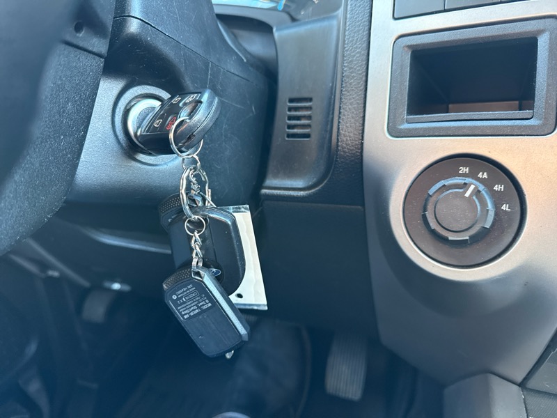 Ford Expedition 4dr XLT 4WD 2017