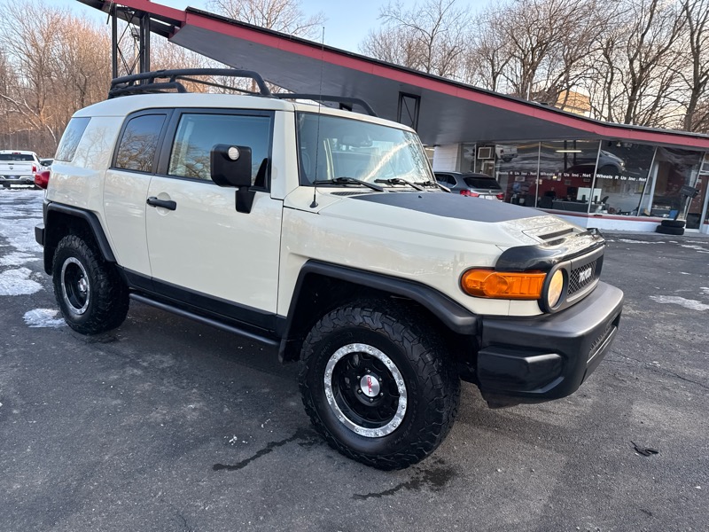 Toyota FJ Cruiser 4WD AT 2010