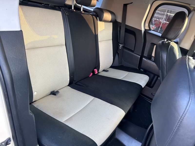 Toyota FJ Cruiser 4WD AT 2010