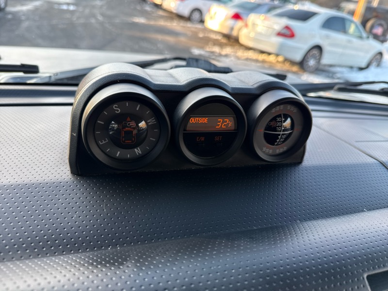 Toyota FJ Cruiser 4WD AT 2010