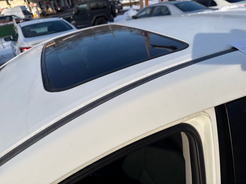 Toyota Matrix S 5-Speed AT 2010