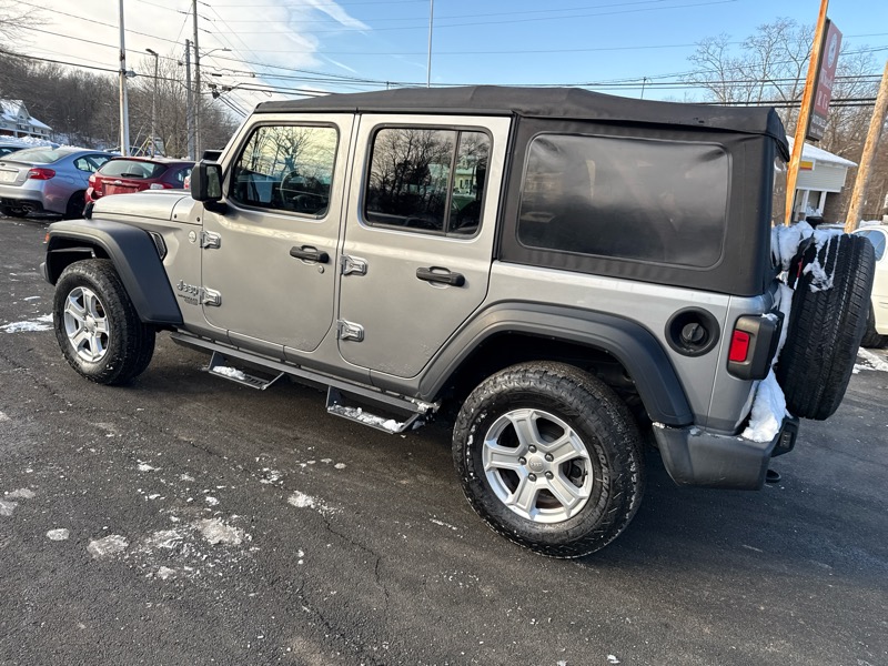 Jeep Wrangler Unlimited Sport 2019