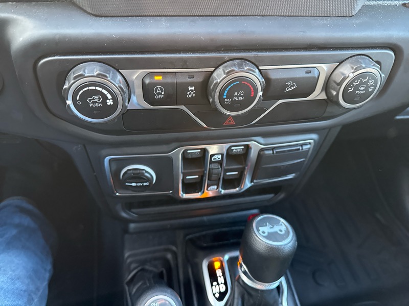 Jeep Wrangler Unlimited Sport 2019