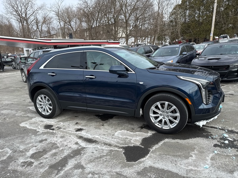 Cadillac XT4 Luxury AWD 2021