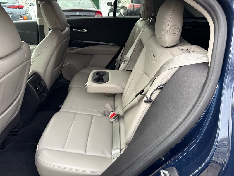 Cadillac XT4 Luxury AWD 2021