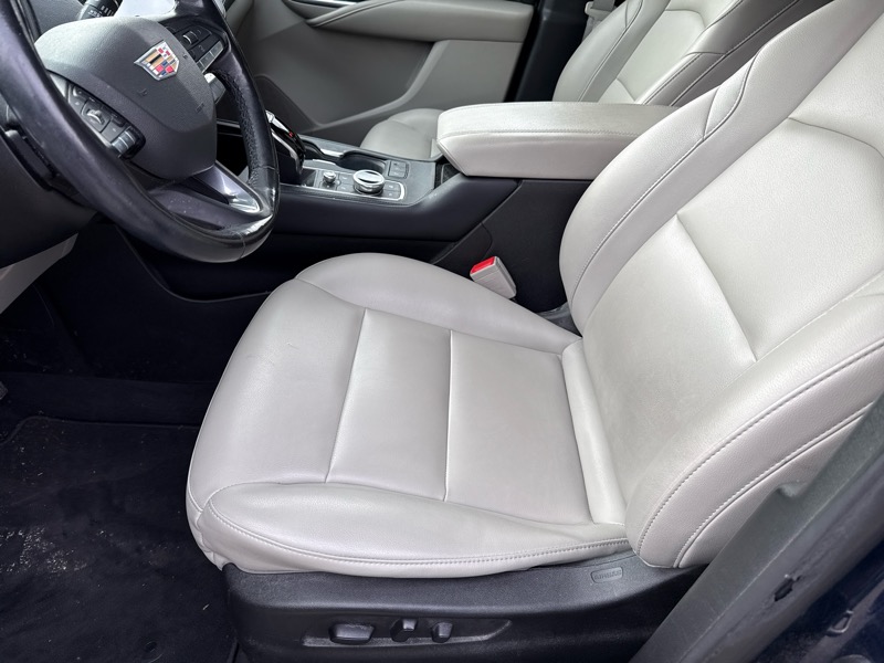 Cadillac XT4 Luxury AWD 2021