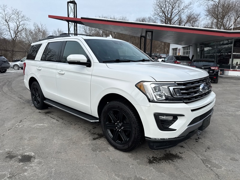 Ford Expedition XLT 4WD 2021