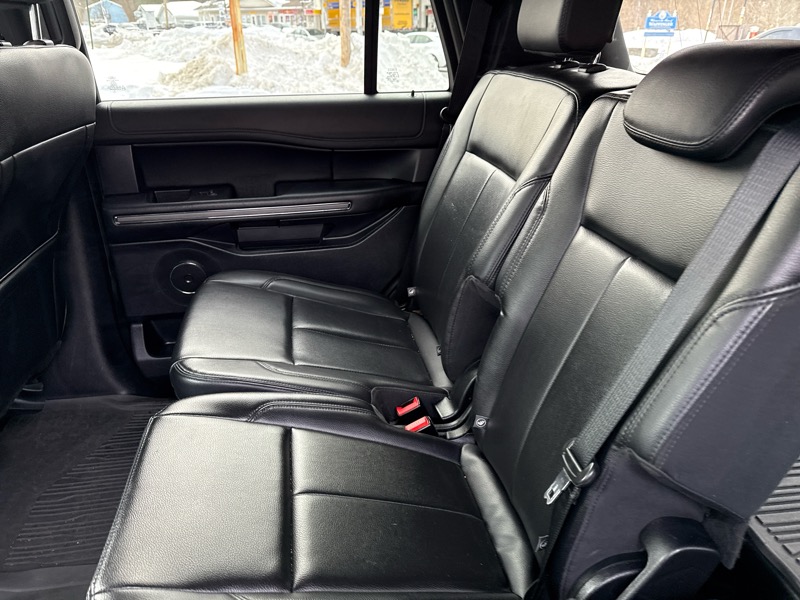Ford Expedition XLT 4WD 2021