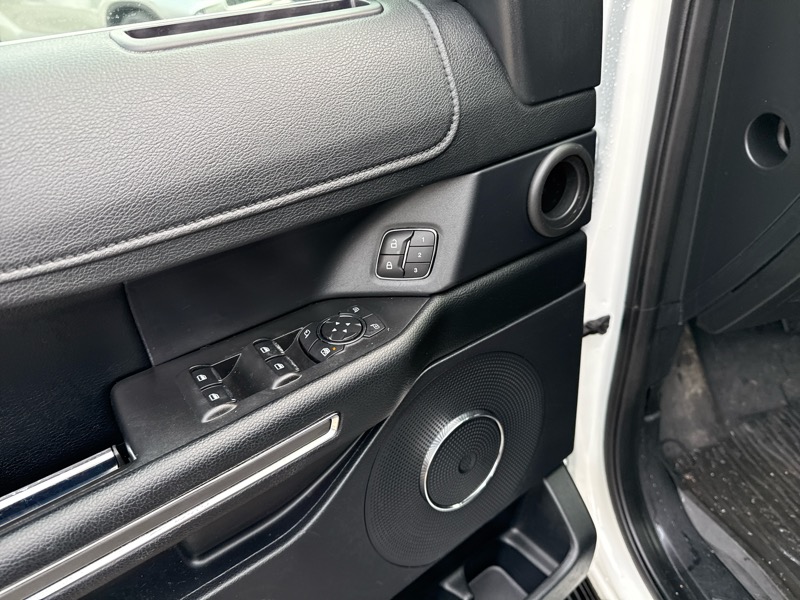 Ford Expedition XLT 4WD 2021